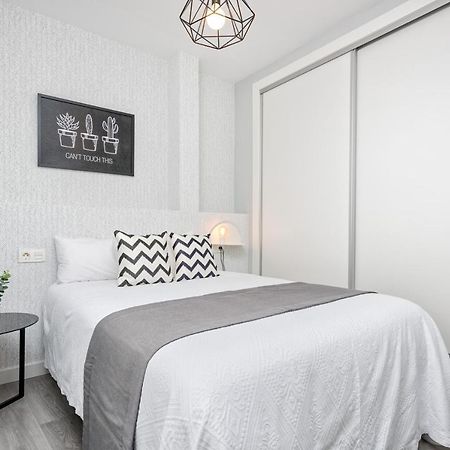 Iloftmalaga Martires Apartment Bagian luar foto
