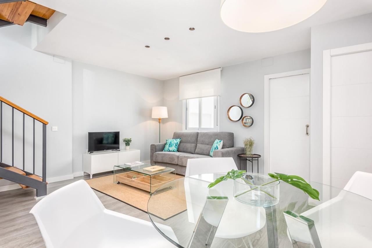 Iloftmalaga Martires Apartment Bagian luar foto