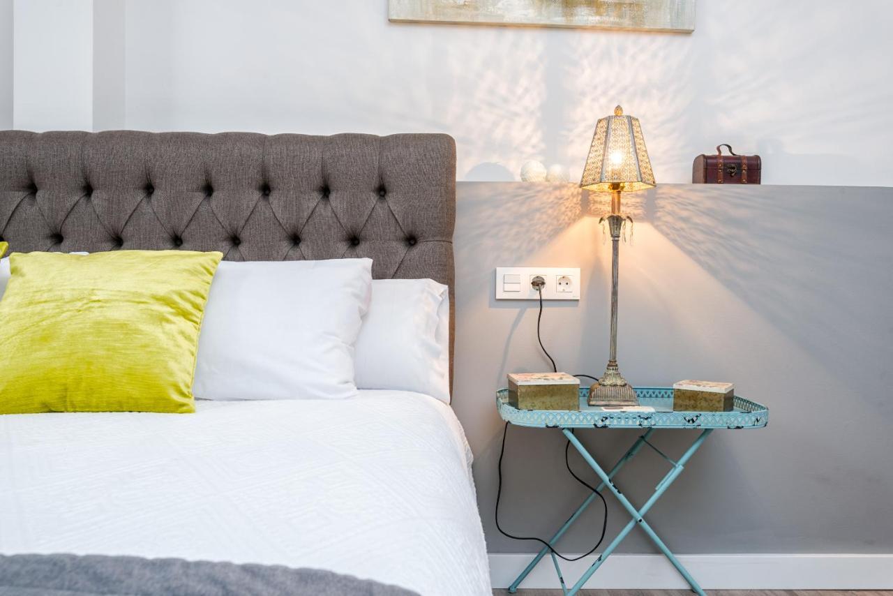 Iloftmalaga Martires Apartment Bagian luar foto